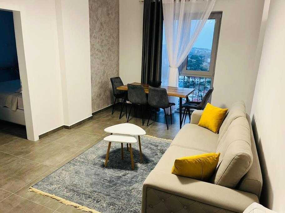 Royal Hill Apartments 2 By Ps Dıraç Dış mekan fotoğraf